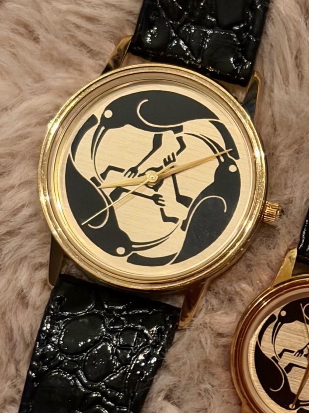 Crow Raven Wristwatch Black Leather Gold Tone Image Watches